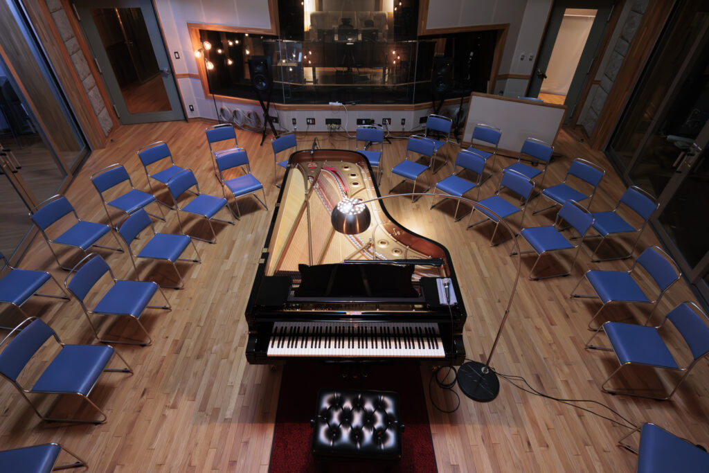 Acoustic Studio Live